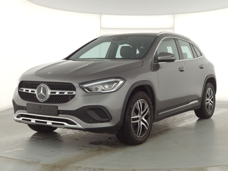 MERCEDES GLA180 PROGRESSIVE