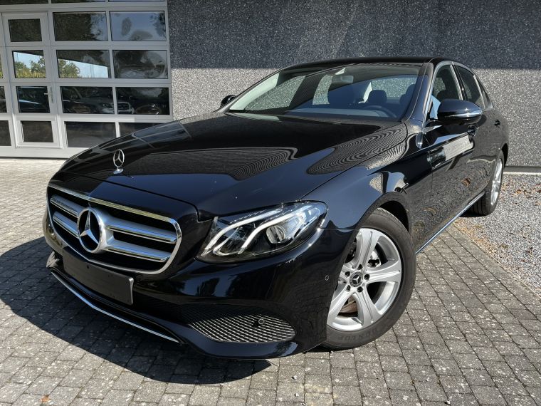 MERCEDES E200d AVANTGARDE